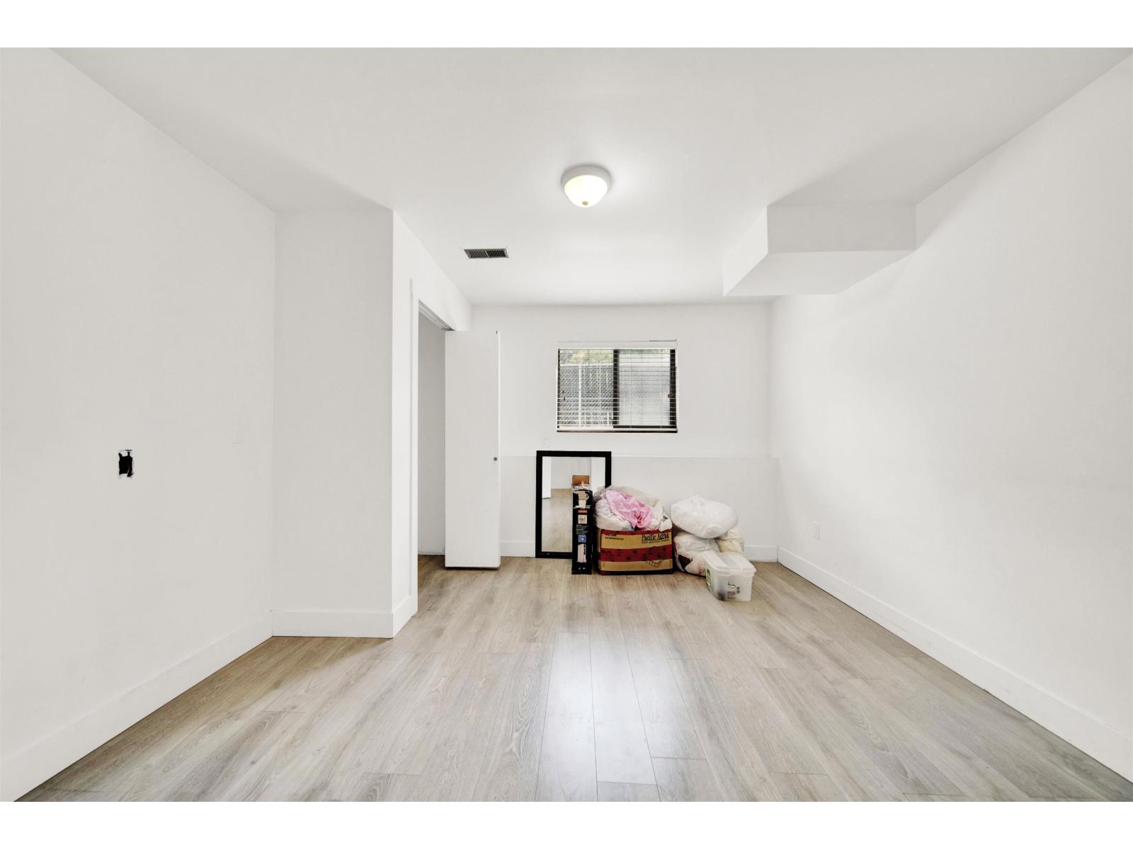 27191 28a Avenue Property Photo 20