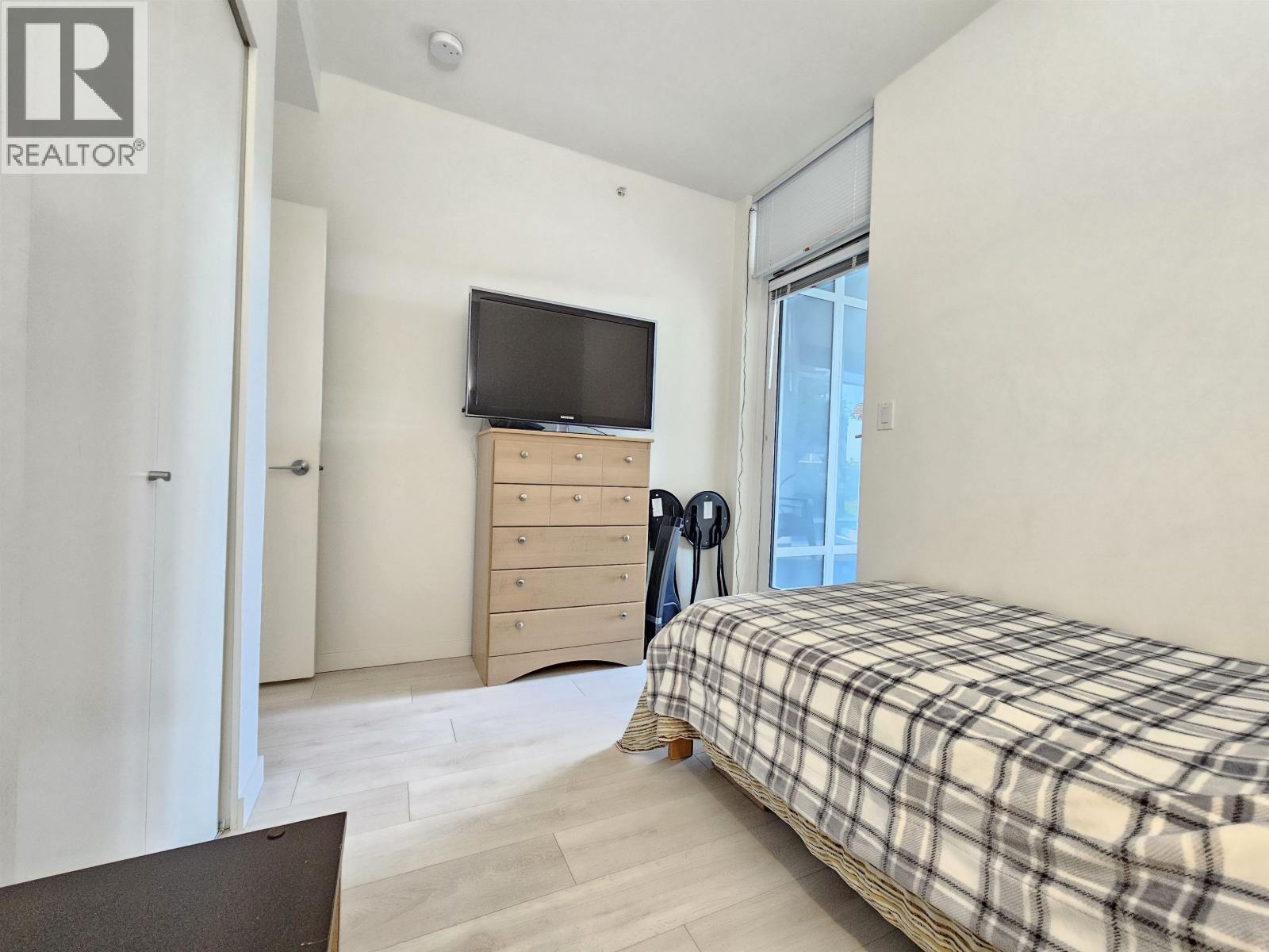 201 691 North Road Property Photo 8