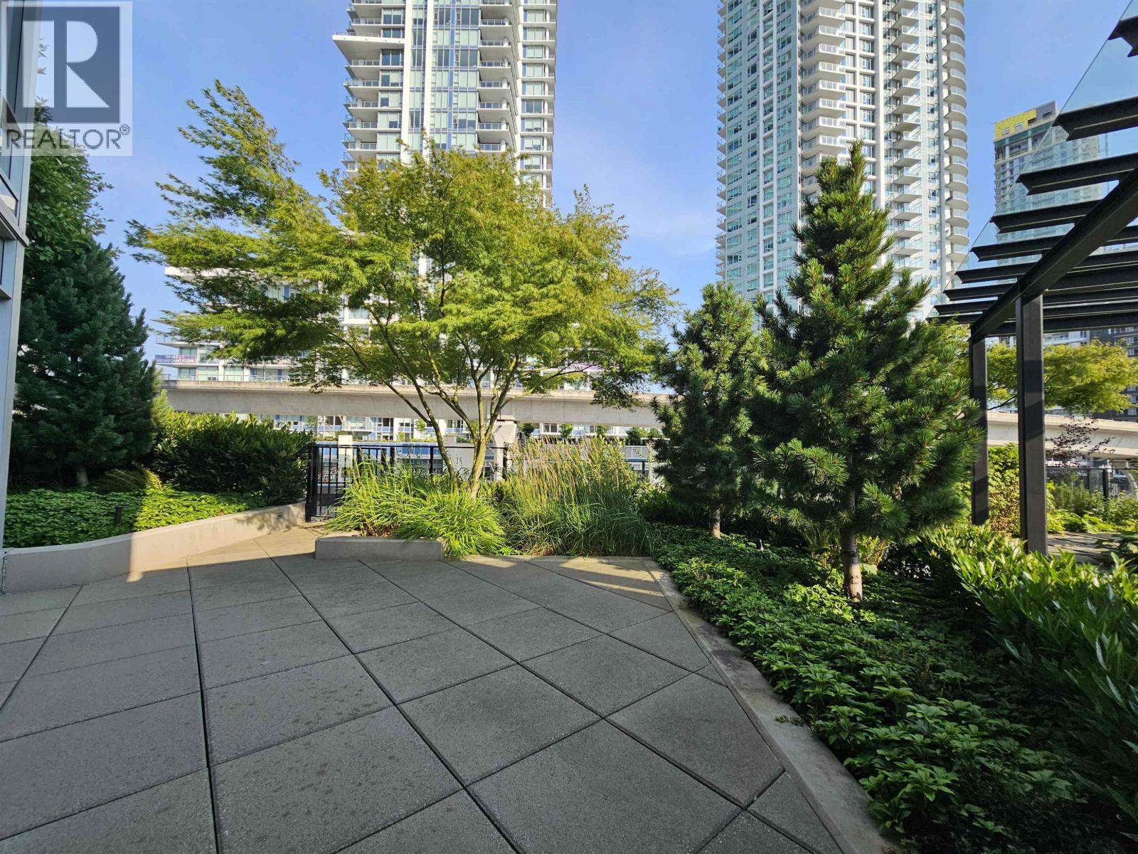 201 691 North Road Property Photo 21