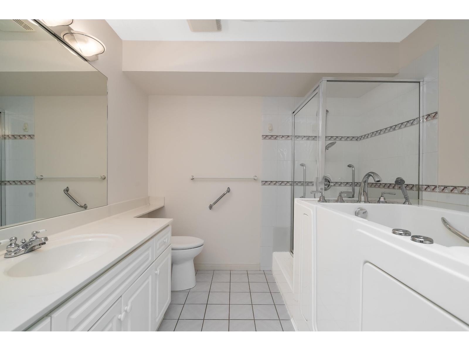 24 15099 28 Avenue Property Photo 22