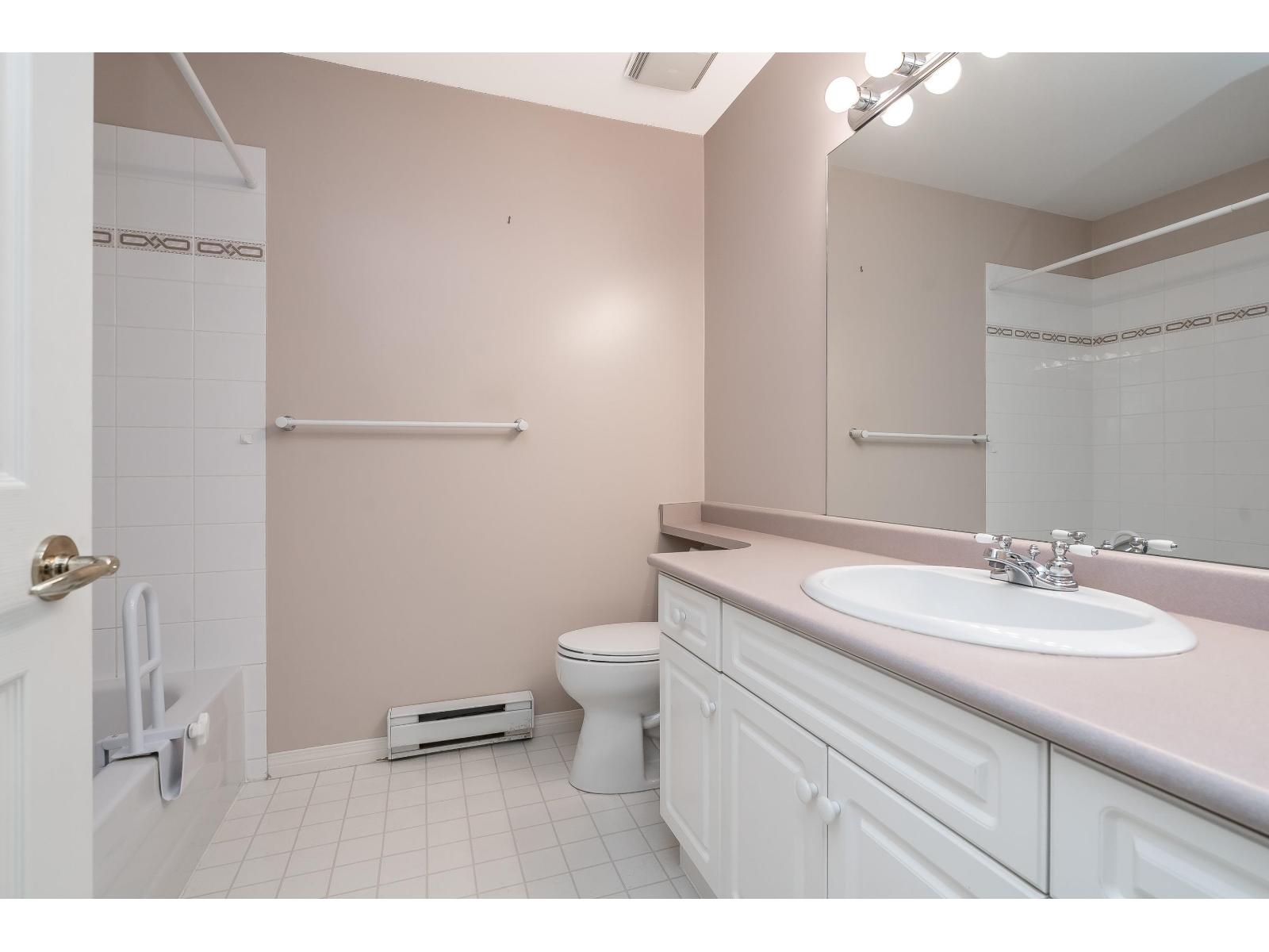 24 15099 28 Avenue Property Photo 24