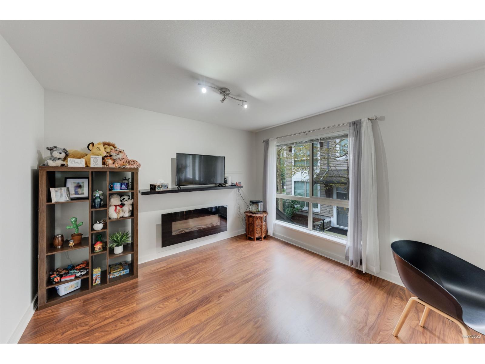 96 6671 121 Street Property Photo 17
