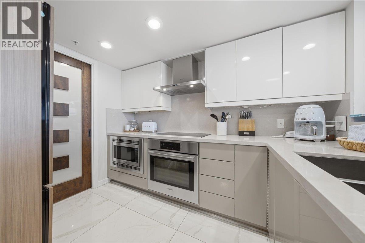 2301 288 Ungless Way Property Photo 6