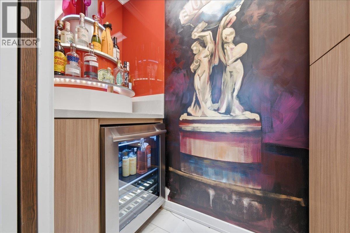 2301 288 Ungless Way Property Photo 9