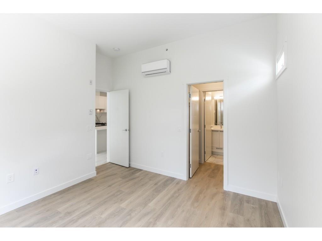 109 5415 Brydon Crescent Property Photo 9