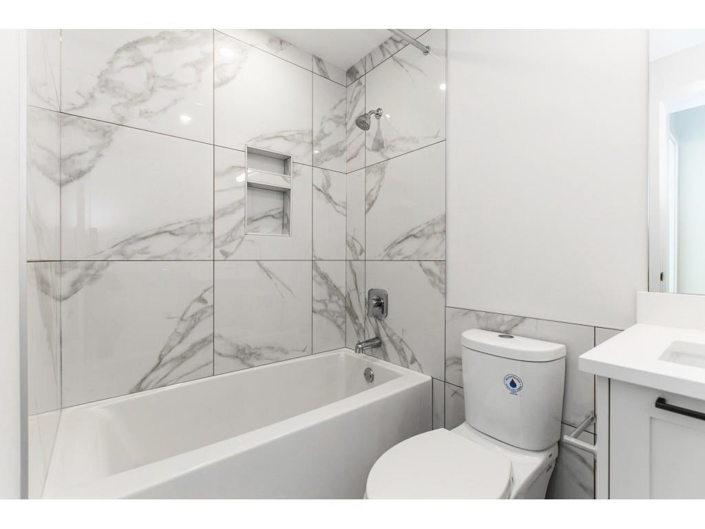 109 5415 Brydon Crescent Property Photo 12