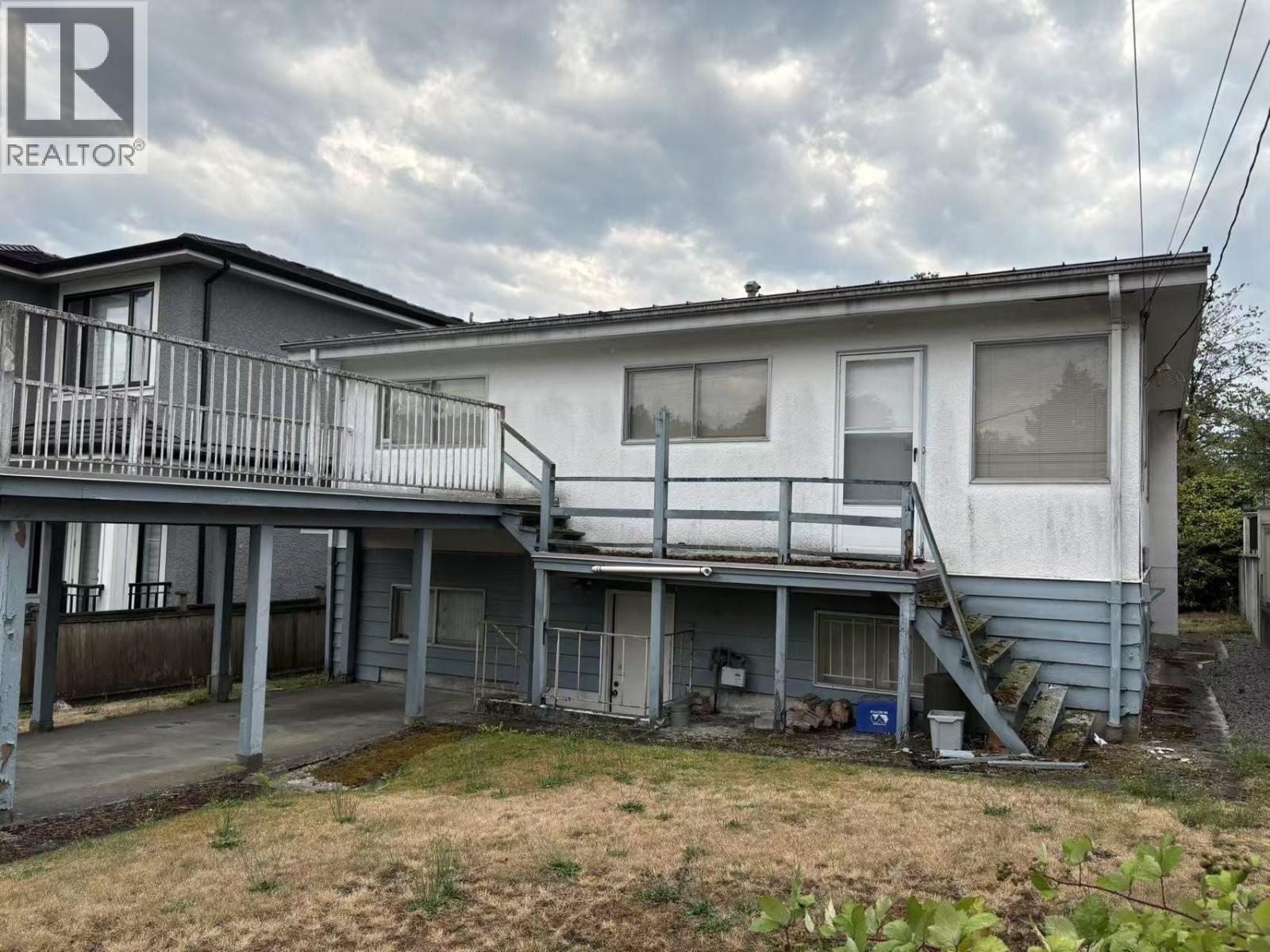2635 Bobolink Avenue Property Photo 3