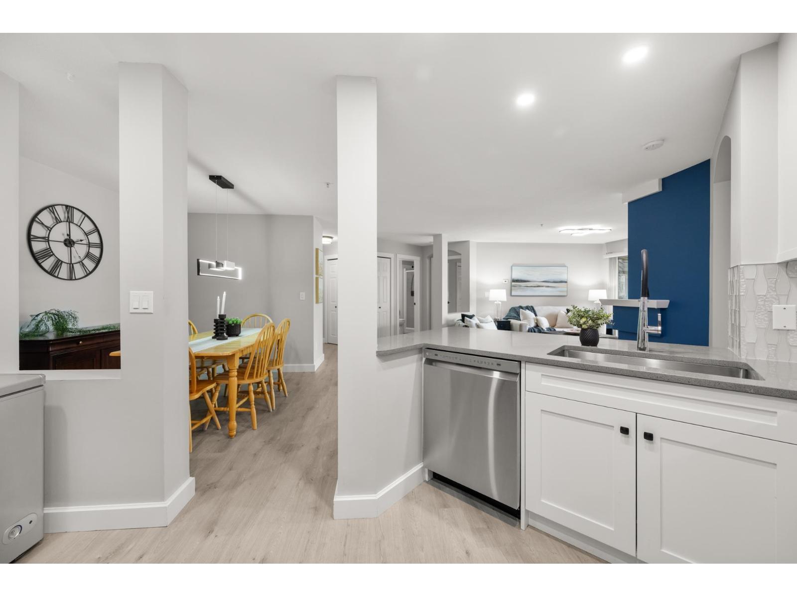 202 22015 48 Avenue Property Photo 7