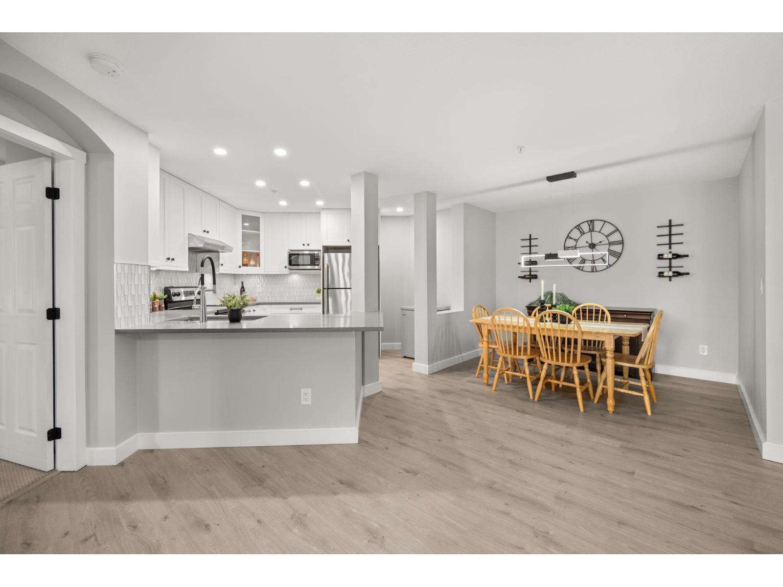 202 22015 48 Avenue Property Photo 10