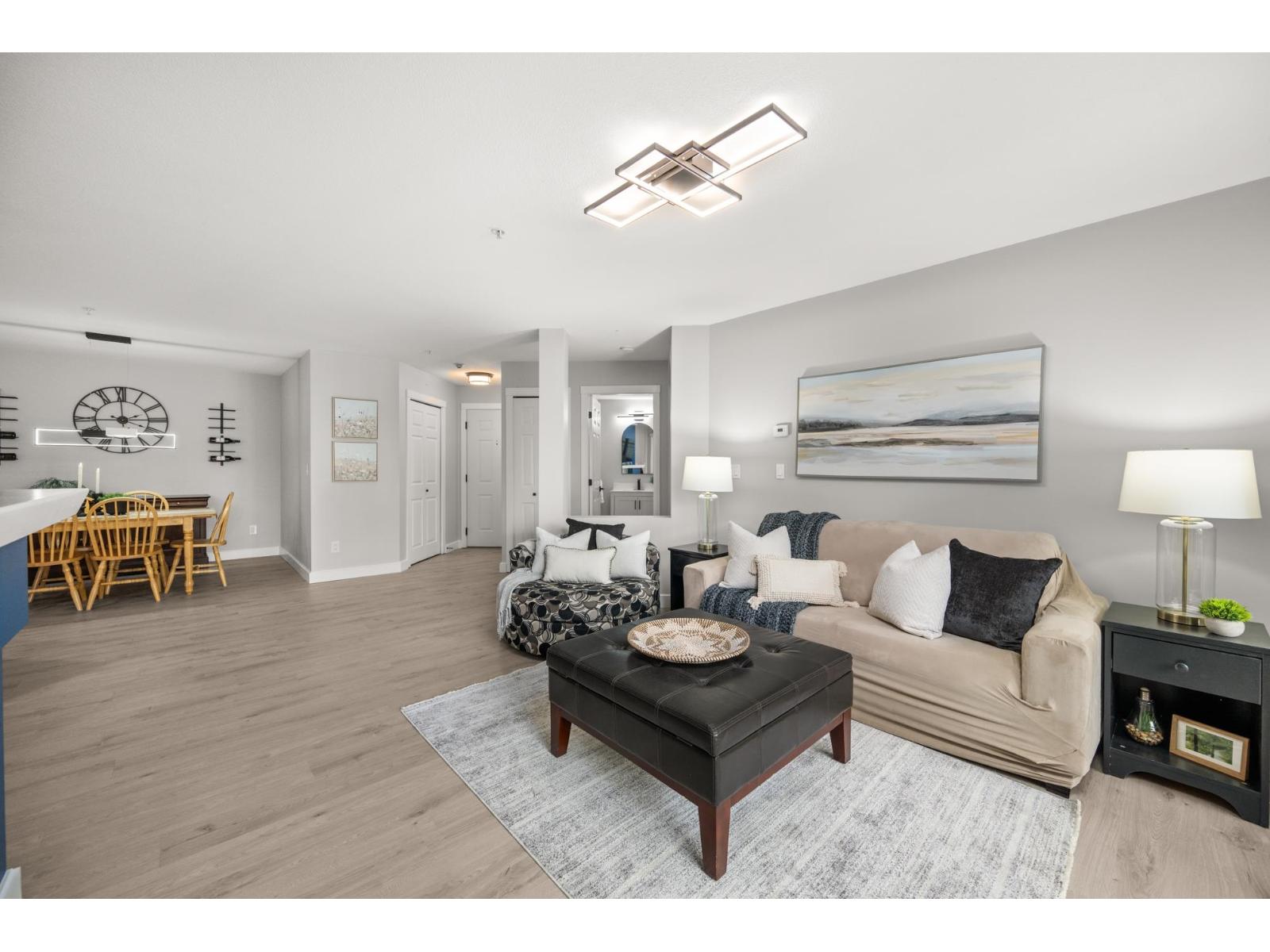 202 22015 48 Avenue Property Photo 13
