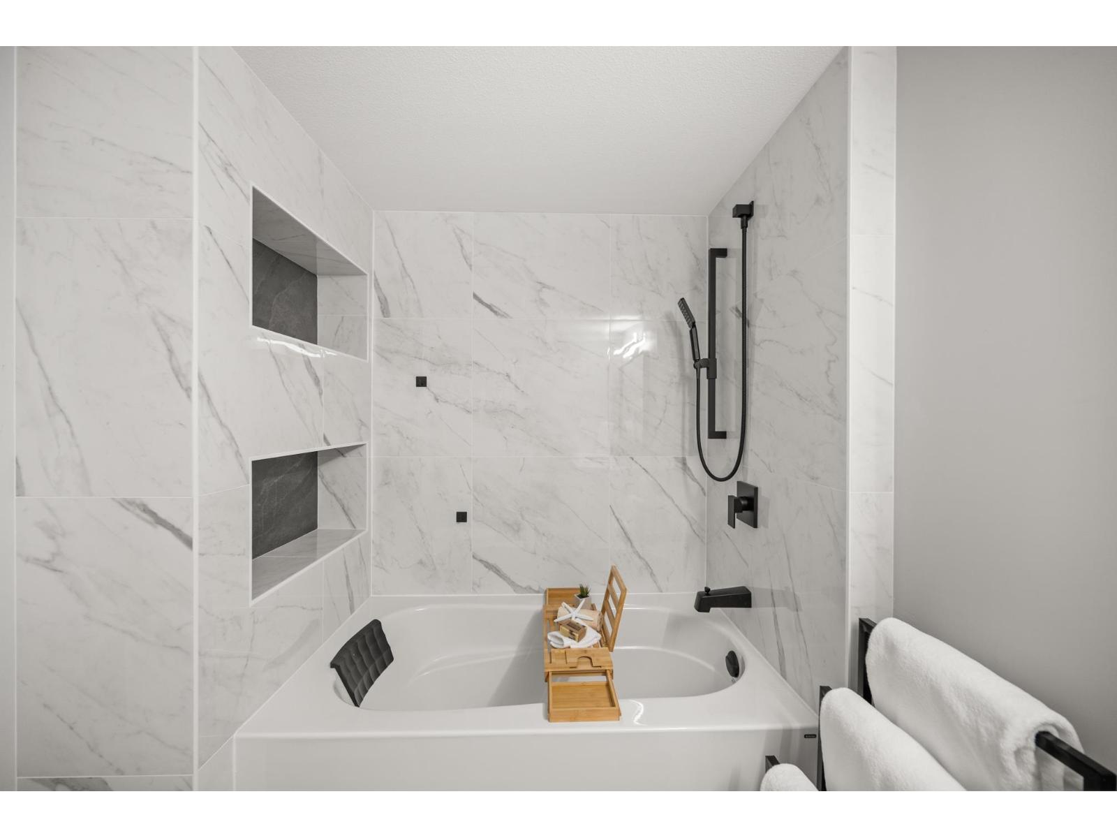 202 22015 48 Avenue Property Photo 21