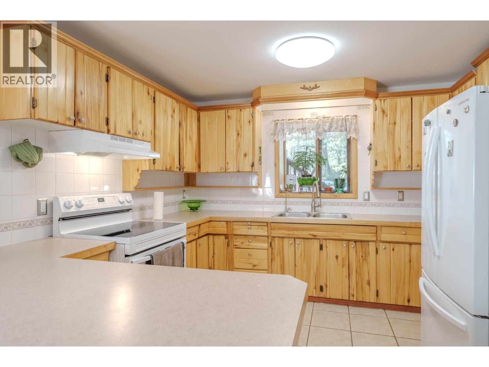 5406 Park Drive Property Photo 4