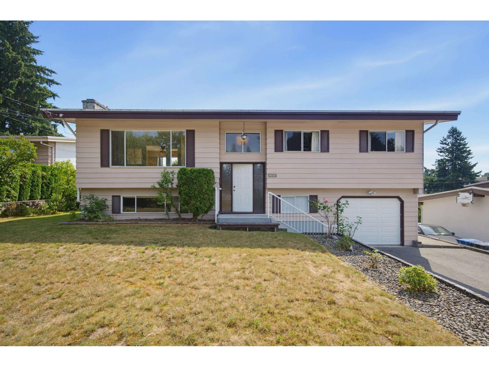 32659 WILLINGDON CRESCENT Property Photo 1
