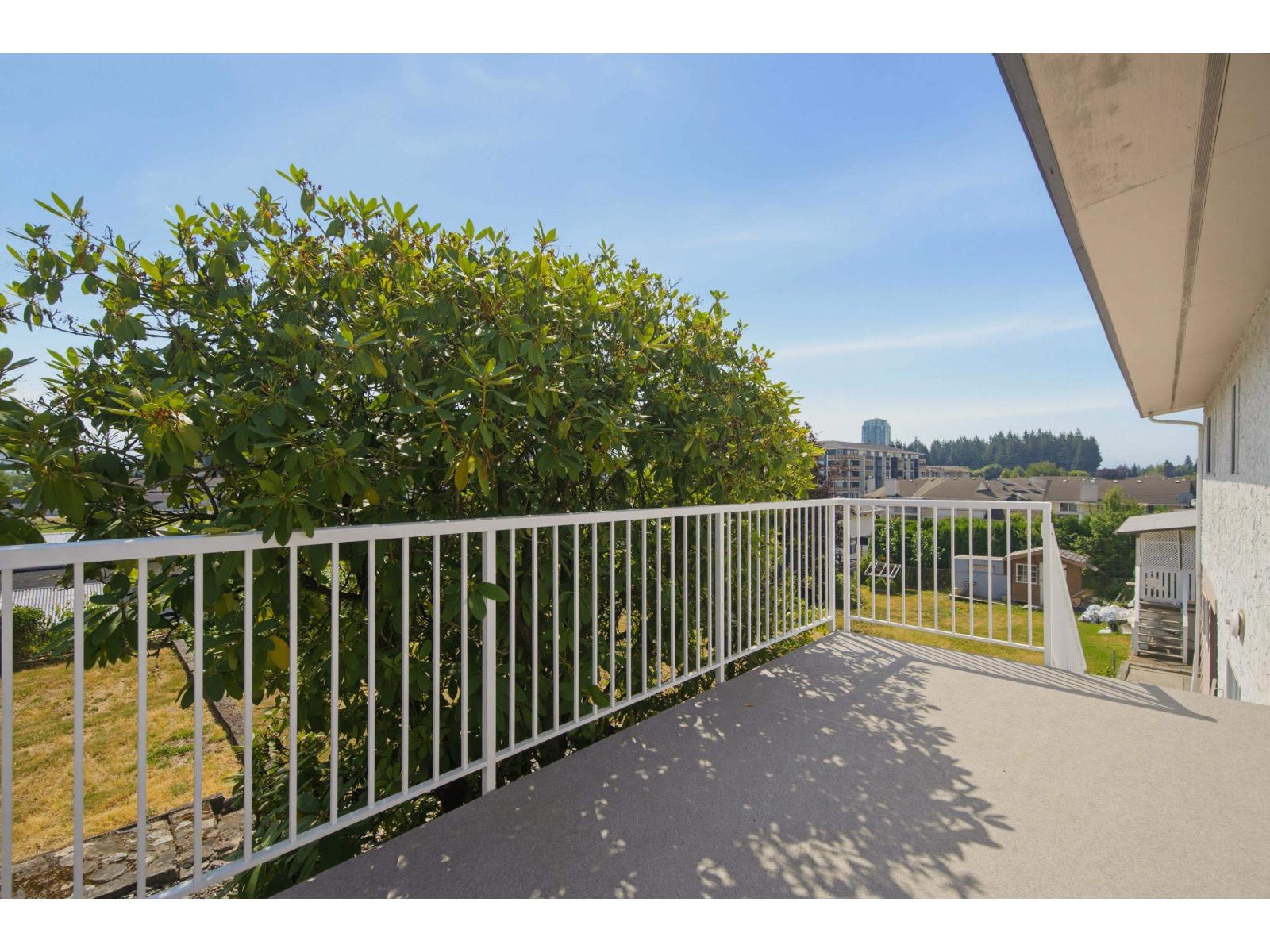 32659 Willingdon Crescent Property Photo 10