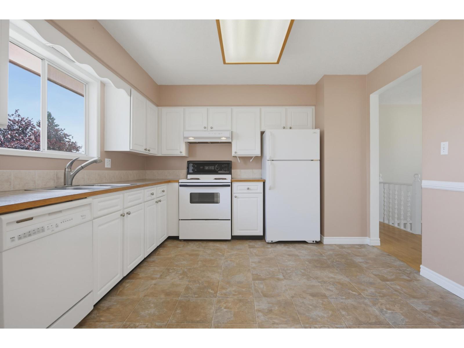 32659 Willingdon Crescent Property Photo 12