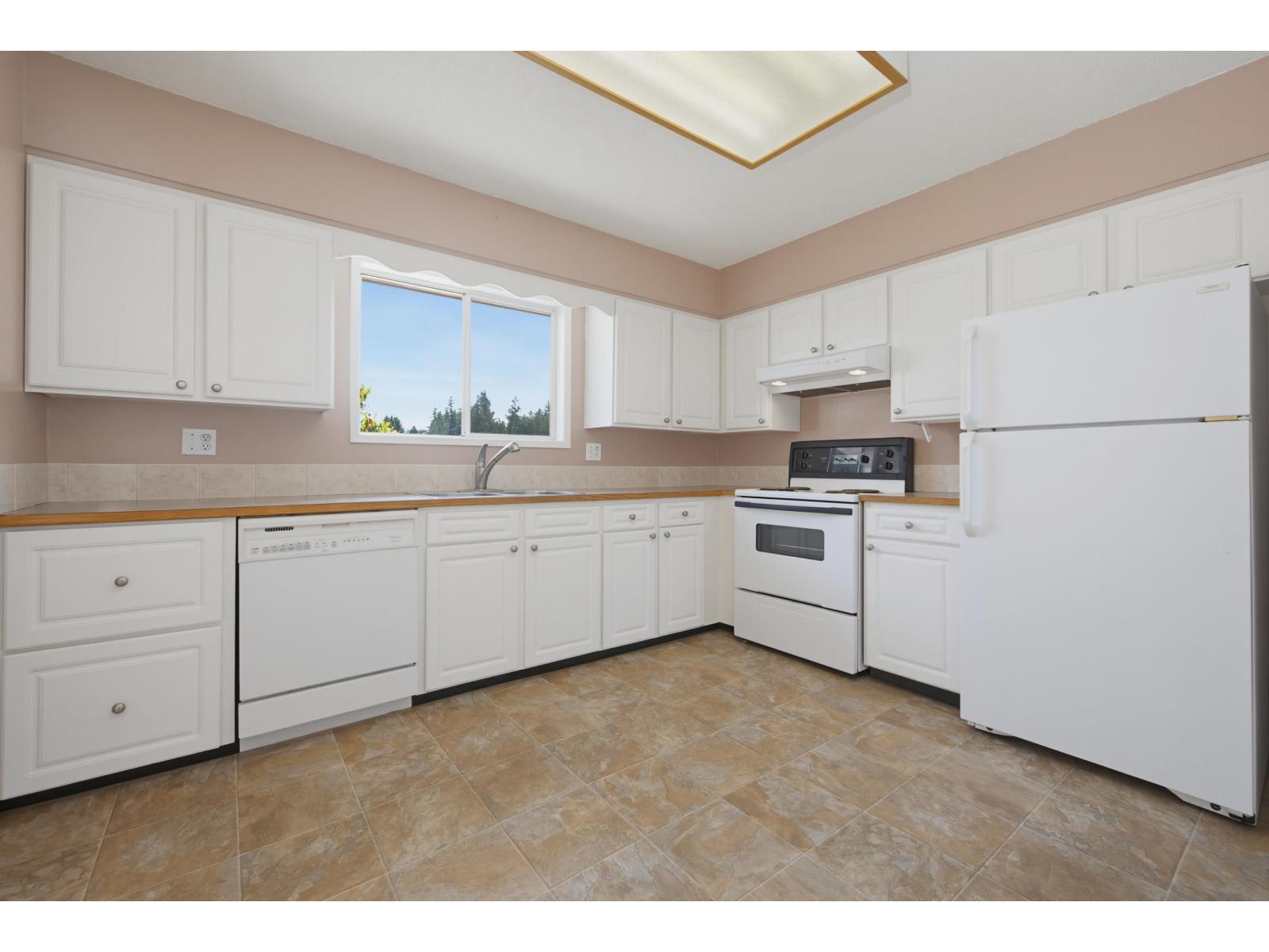 32659 Willingdon Crescent Property Photo 13