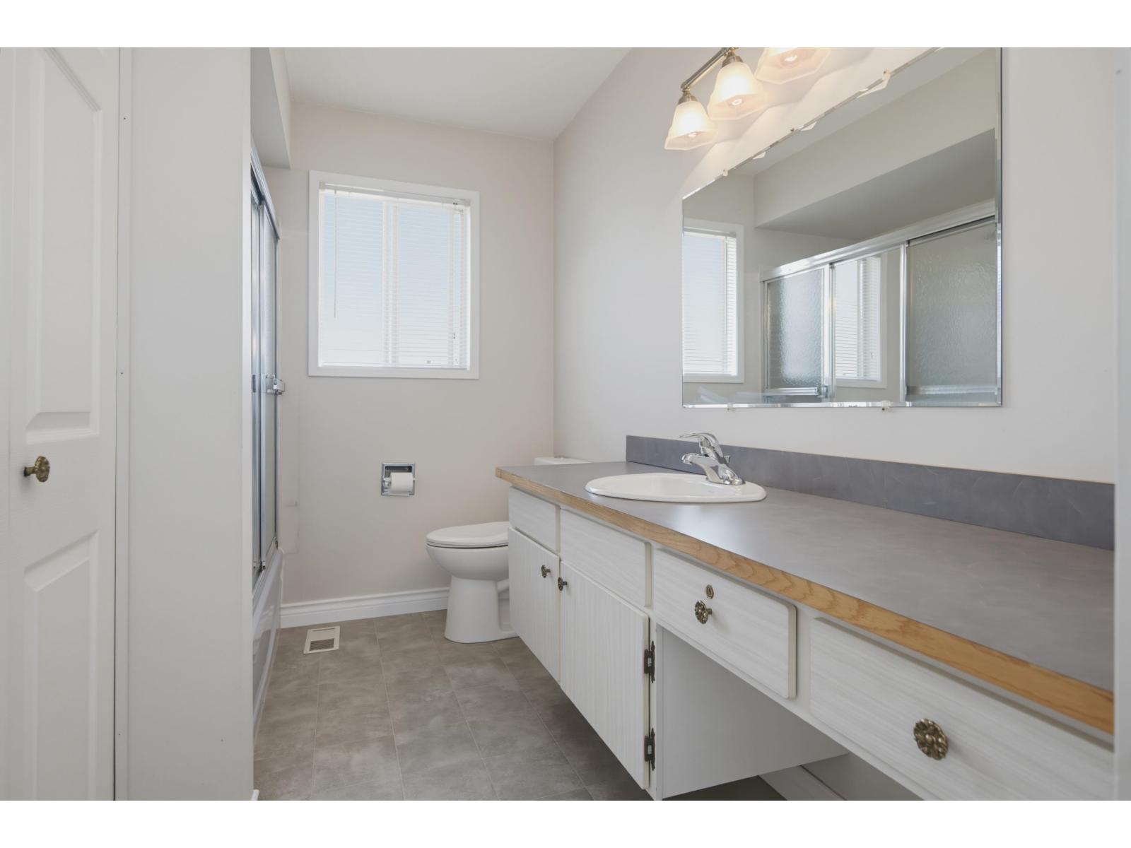 32659 Willingdon Crescent Property Photo 20