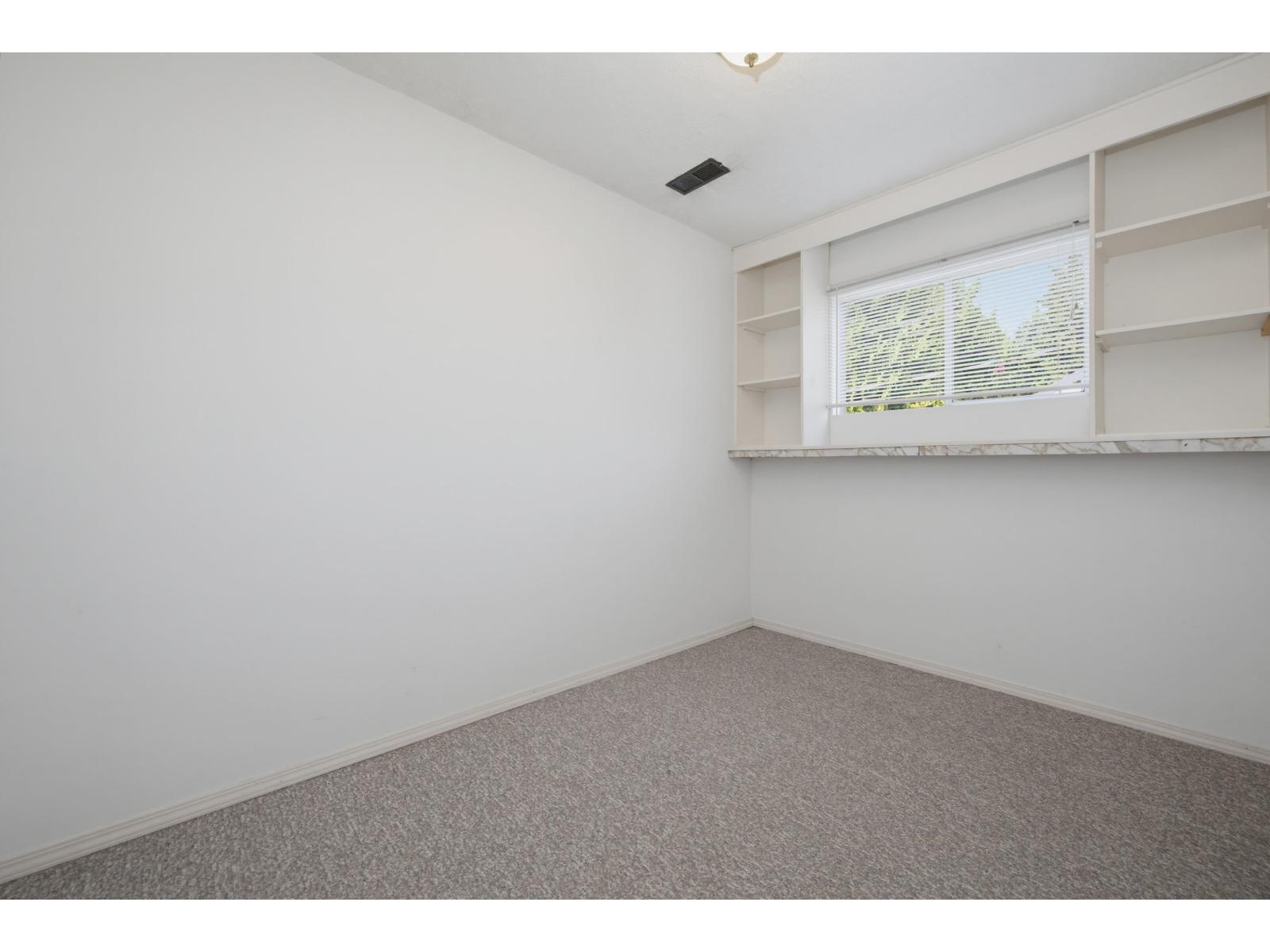 32659 Willingdon Crescent Property Photo 29