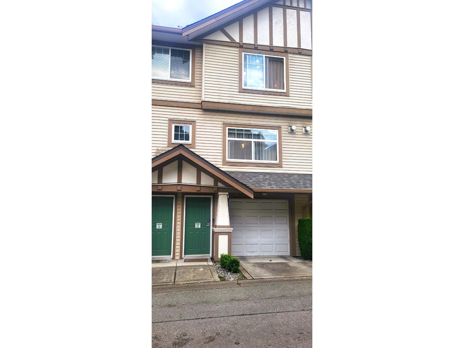 15 2678 King George Boulevard Property Photo 2