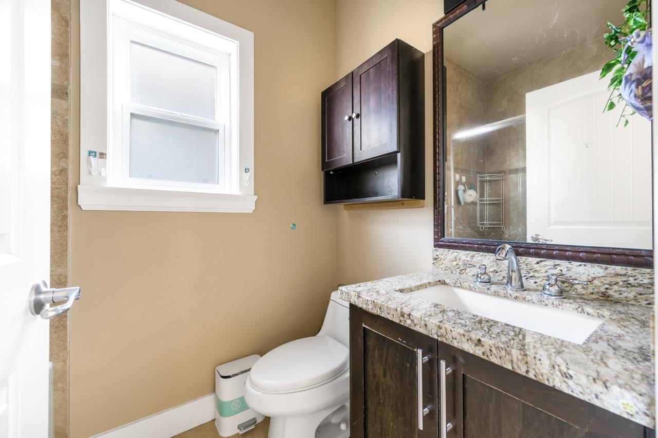 16334 25 Avenue Property Photo 11