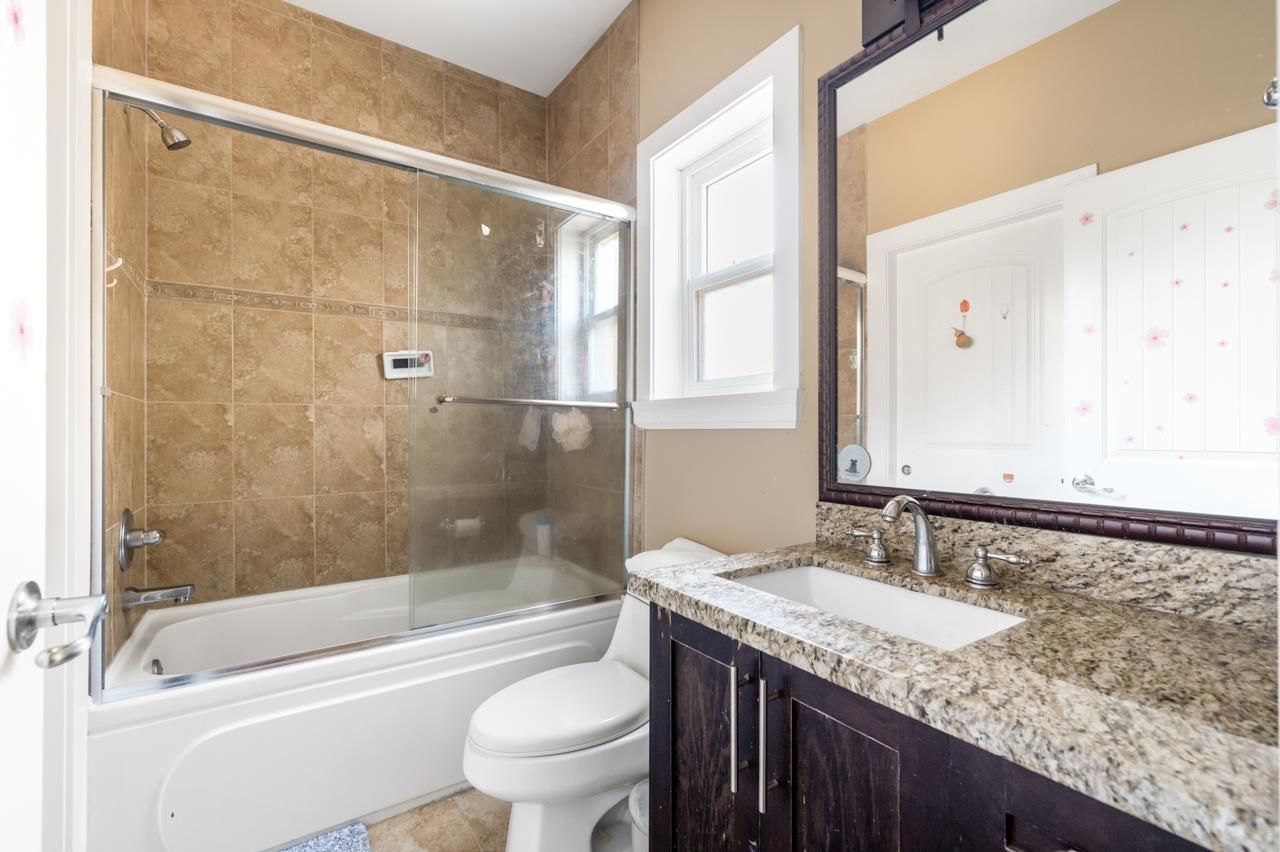16334 25 Avenue Property Photo 17
