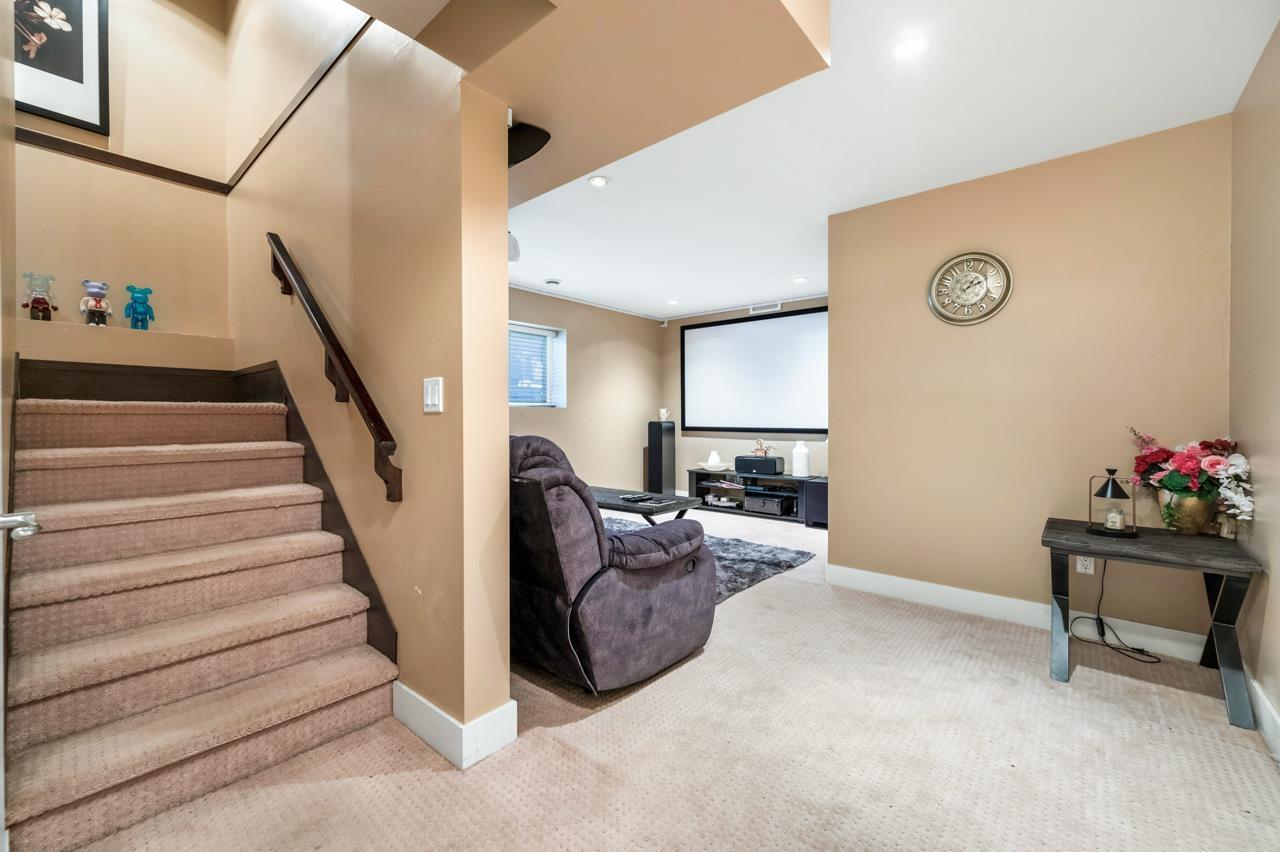 16334 25 Avenue Property Photo 21