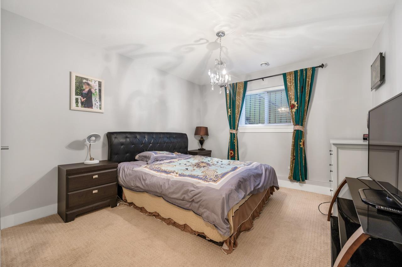 16334 25 Avenue Property Photo 26