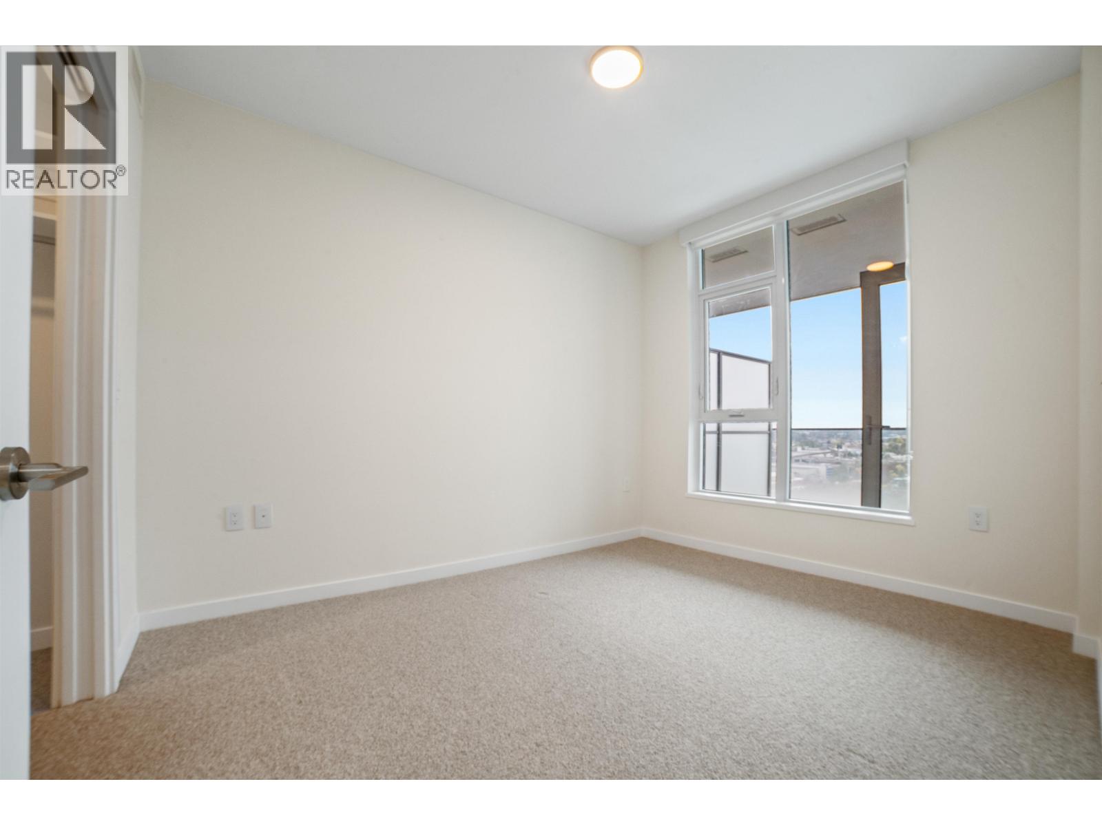 1804 2186 Gilmore Avenue Property Photo 7