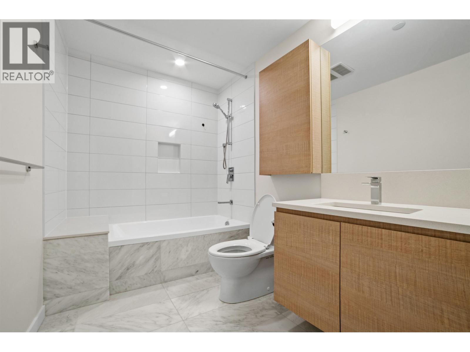1804 2186 Gilmore Avenue Property Photo 11