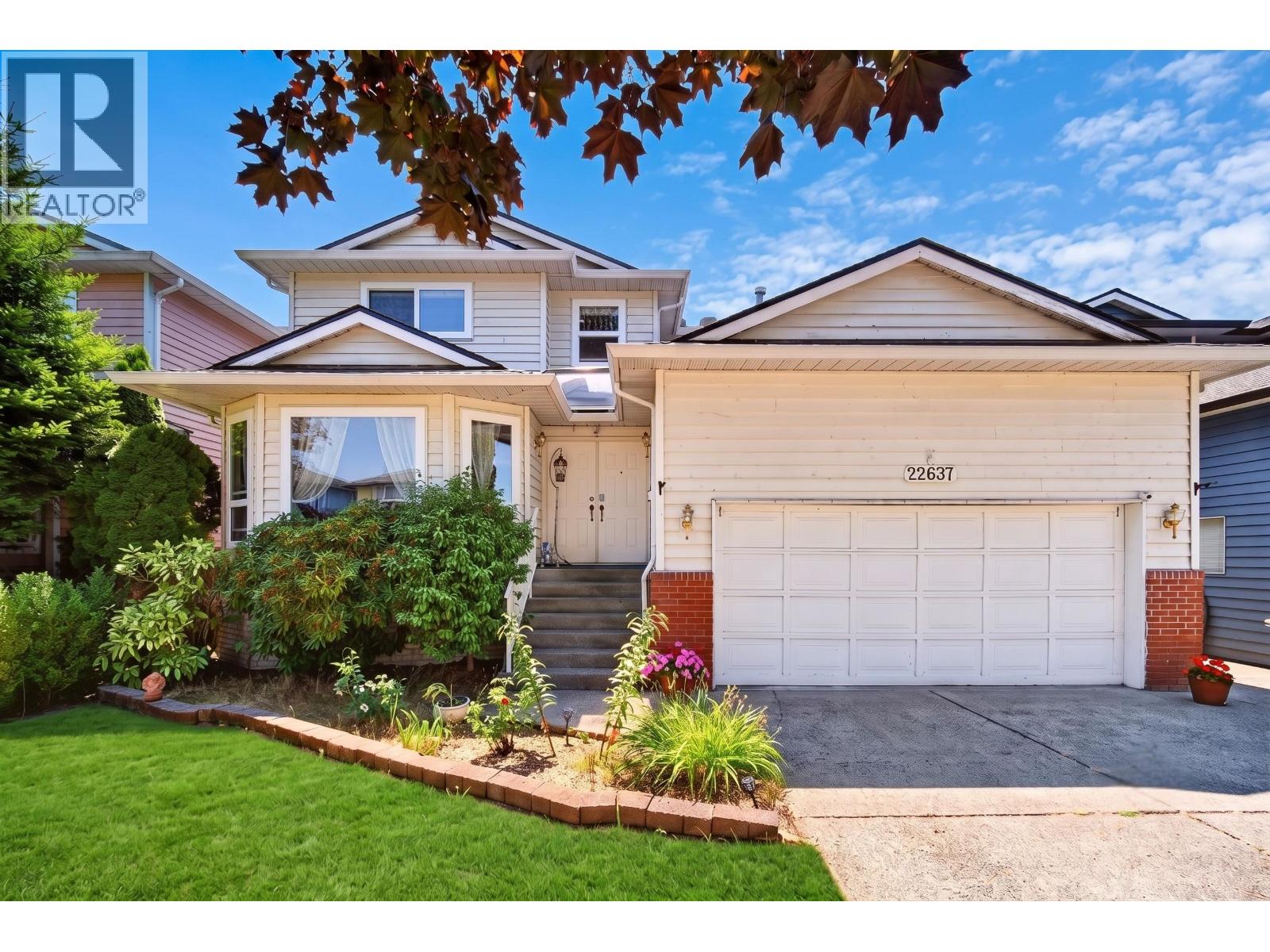22637 FRASERBANK CRESCENT