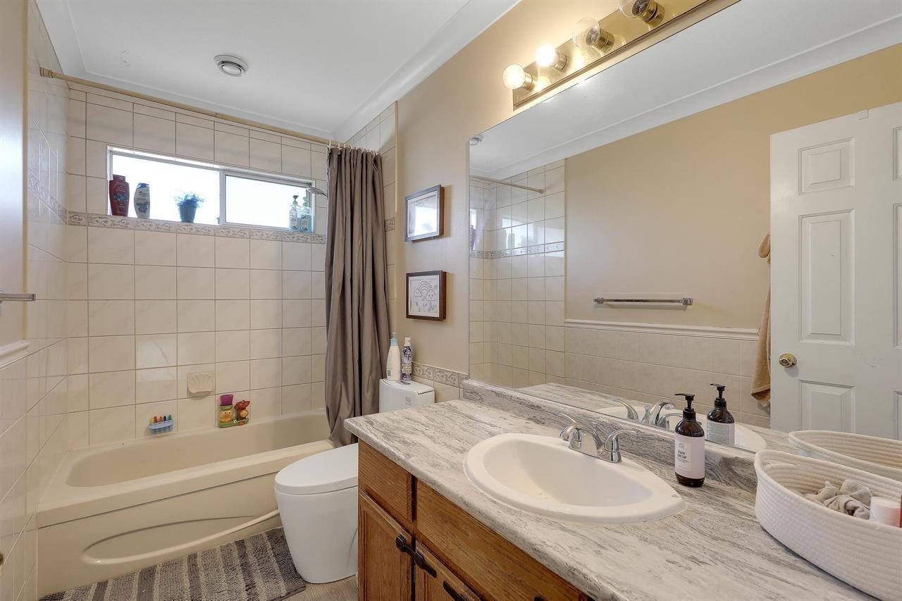 15662 91a Avenue Property Photo 12