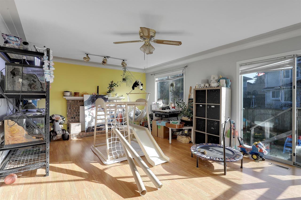 15662 91a Avenue Property Photo 27