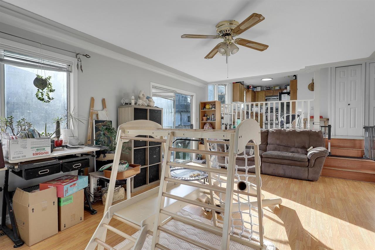 15662 91a Avenue Property Photo 29