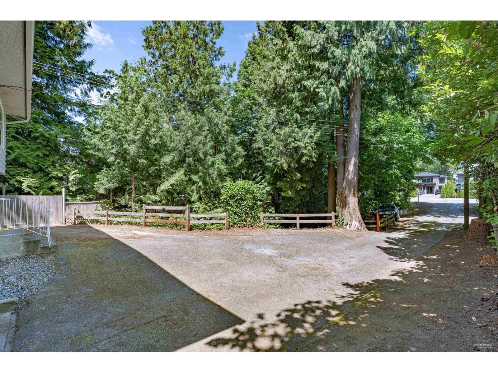 20022 Grade Crescent Property Photo 25