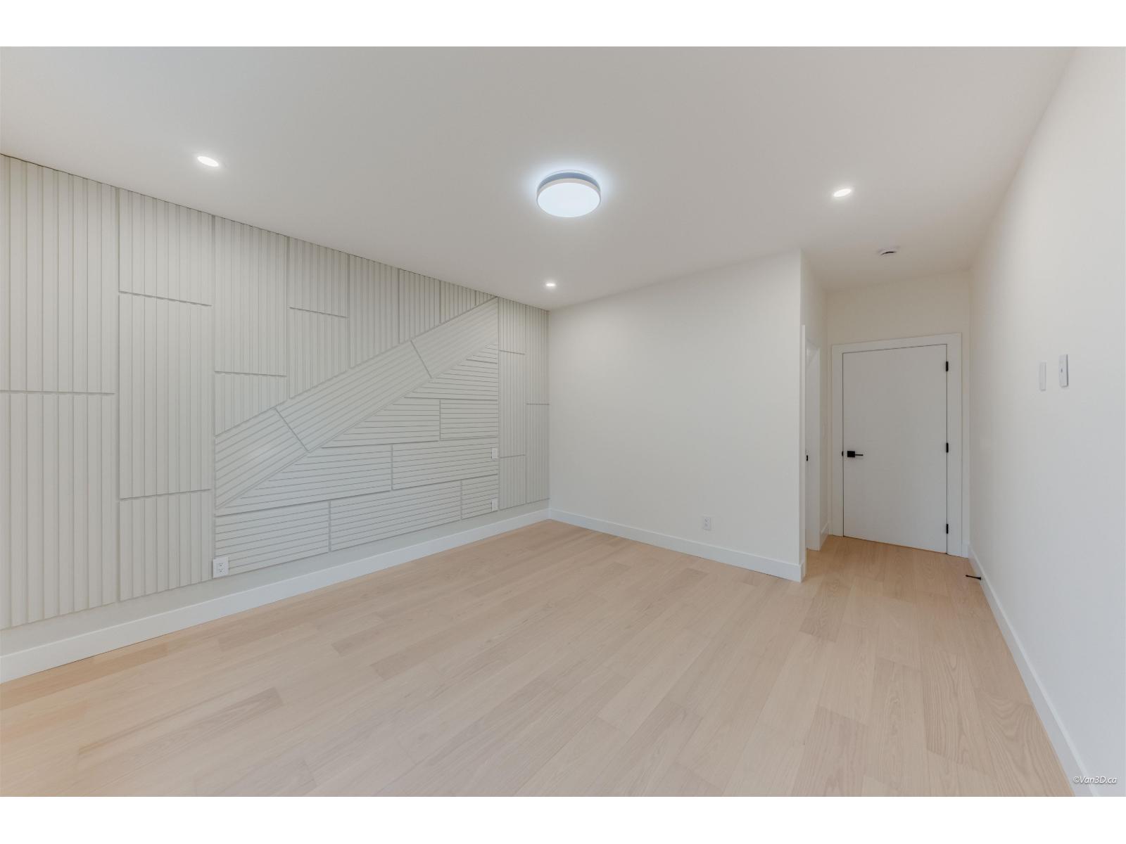 20331 27 Avenue Property Photo 24