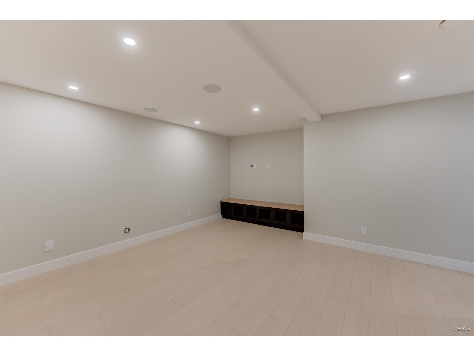 20331 27 Avenue Property Photo 31