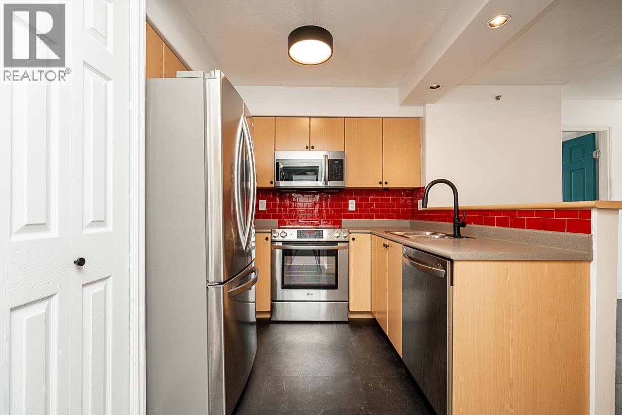 706 680 Clarkson Street Property Photo 17