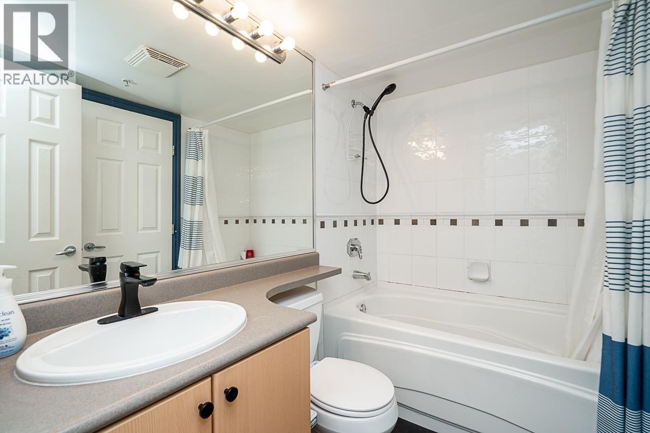 706 680 Clarkson Street Property Photo 24