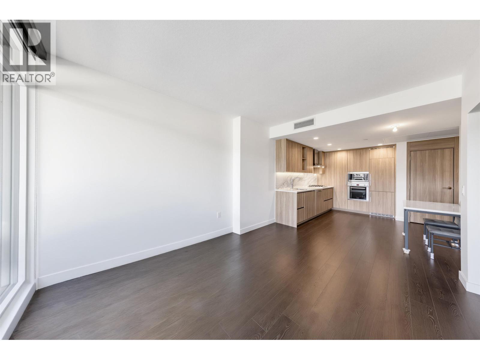 1205 4880 Lougheed Highway Property Photo 6