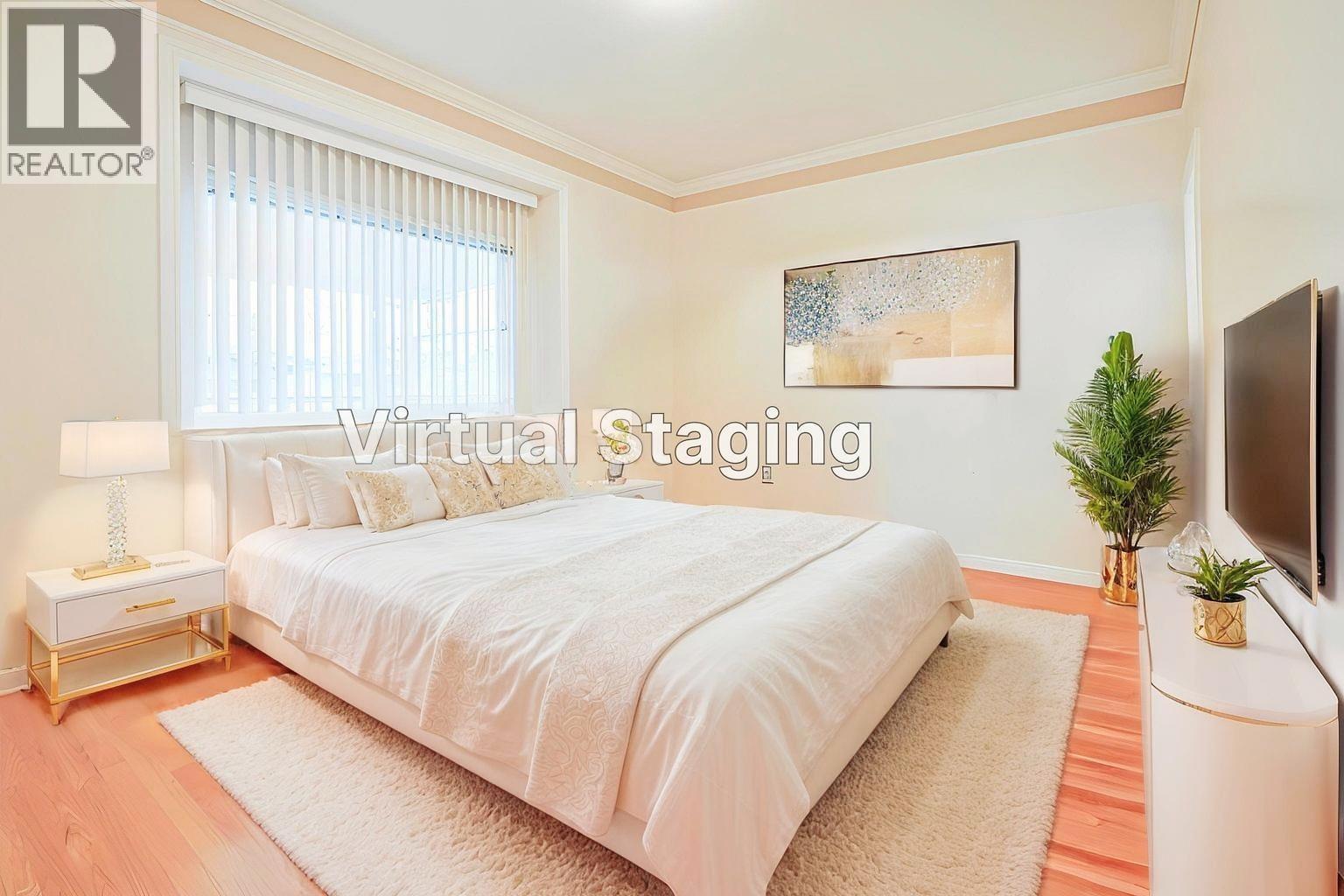 6915 Dumfries Street Property Photo 11