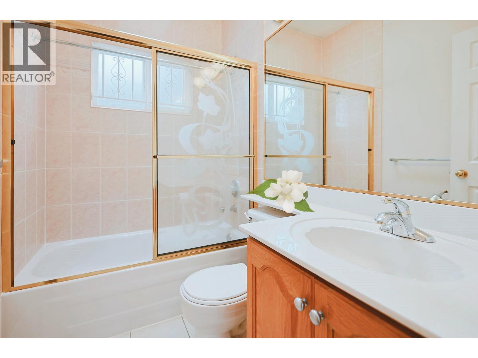 6915 Dumfries Street Property Photo 18