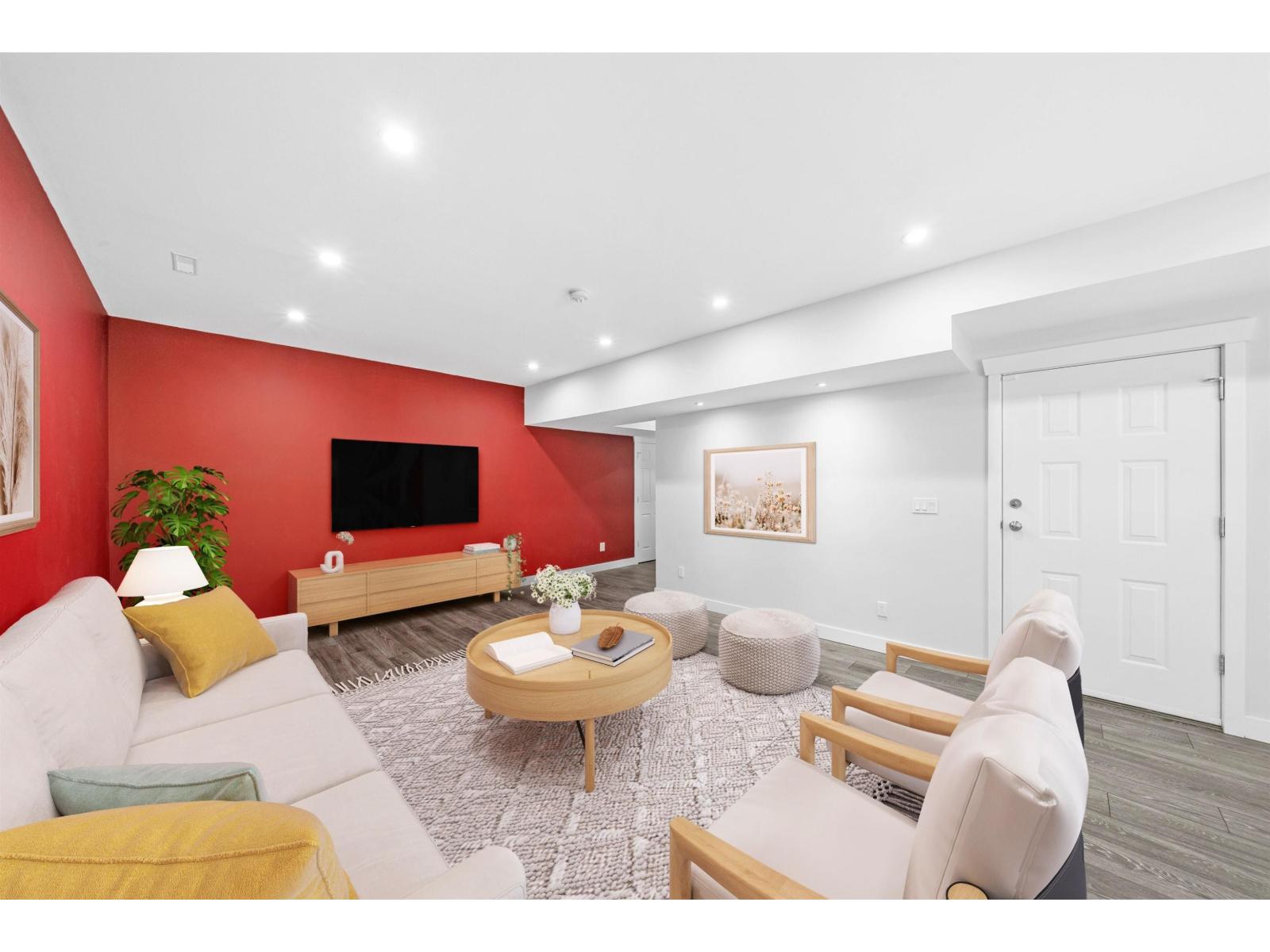 7037 178 Street Property Photo 29
