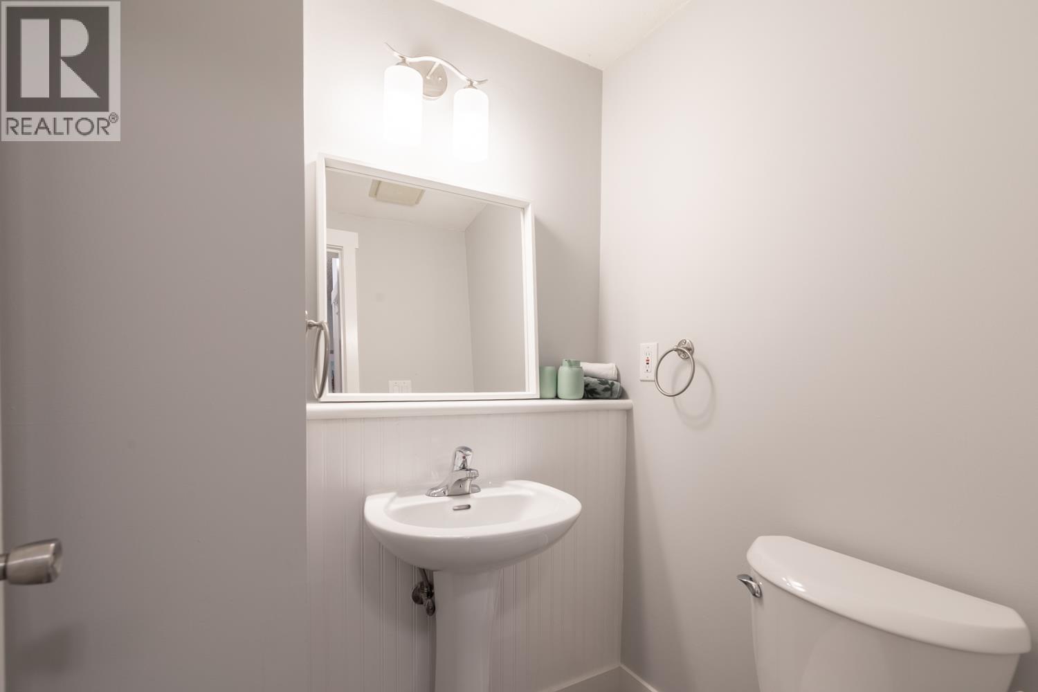 19 1174 Inlet Street Property Photo 9