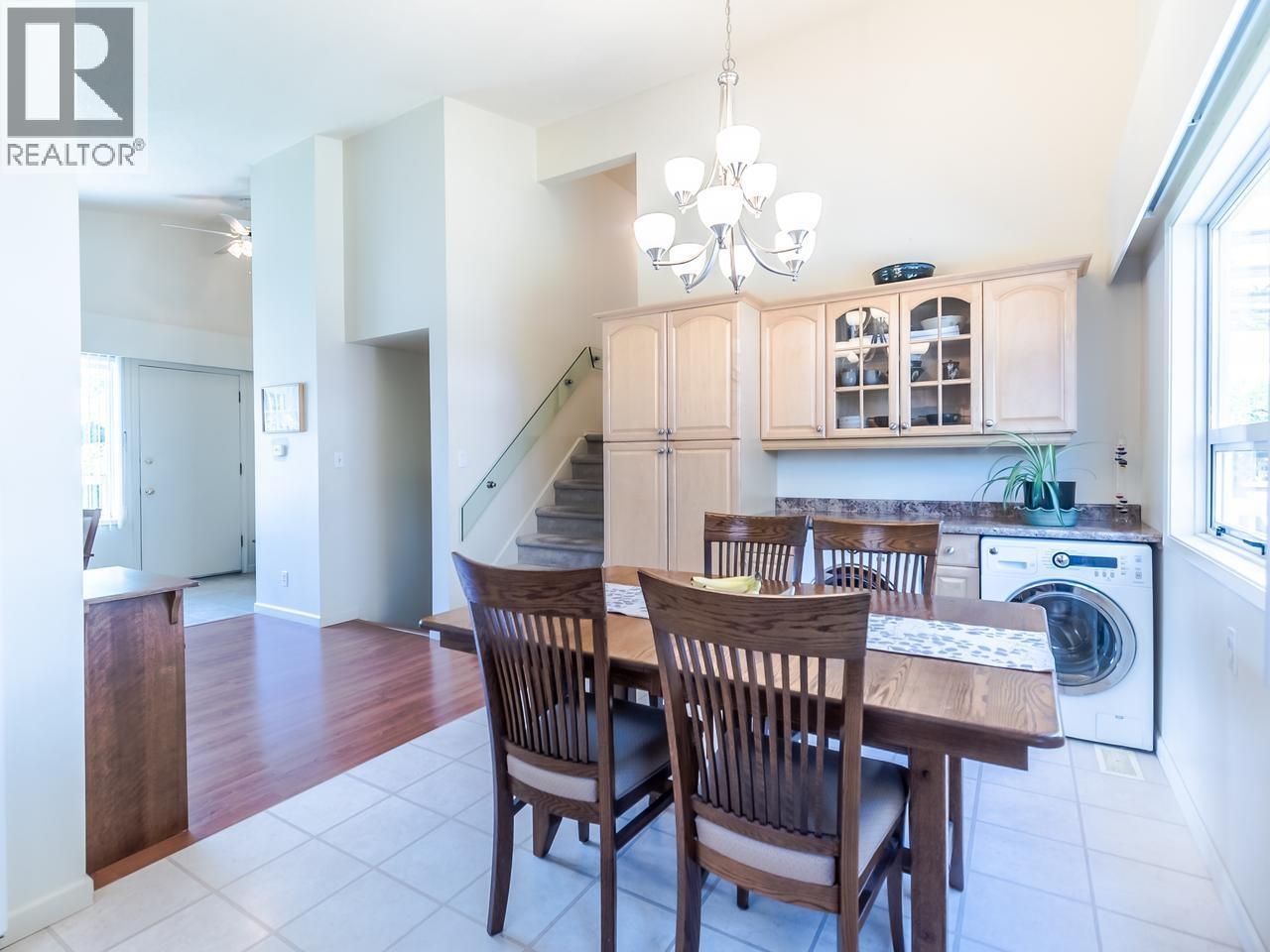 755 Egmont Avenue Property Photo 12