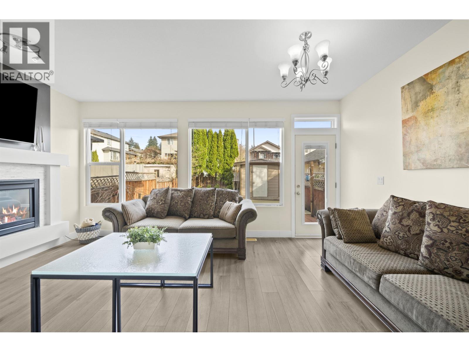 10292 242b Street Property Photo 3