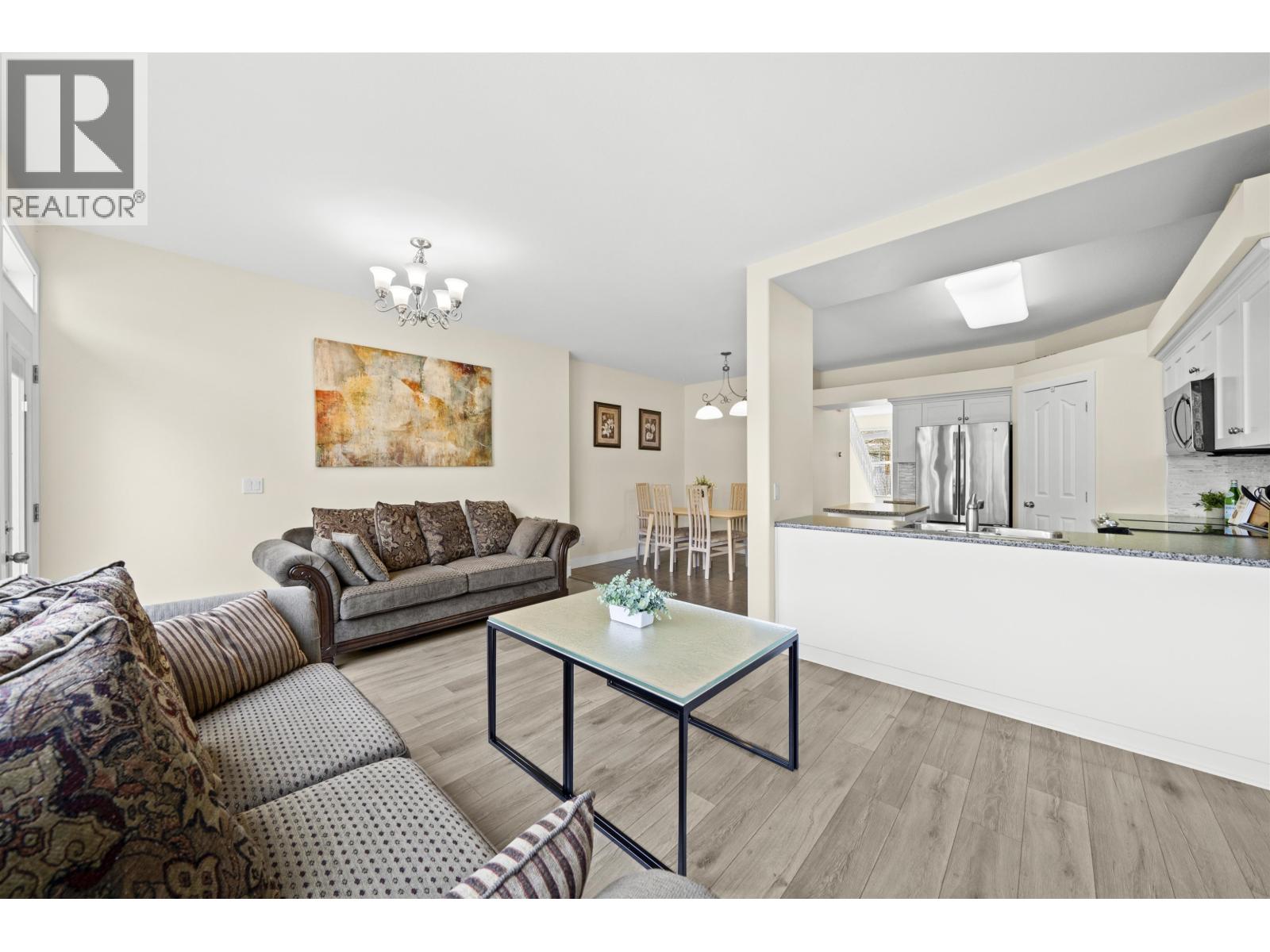 10292 242b Street Property Photo 4
