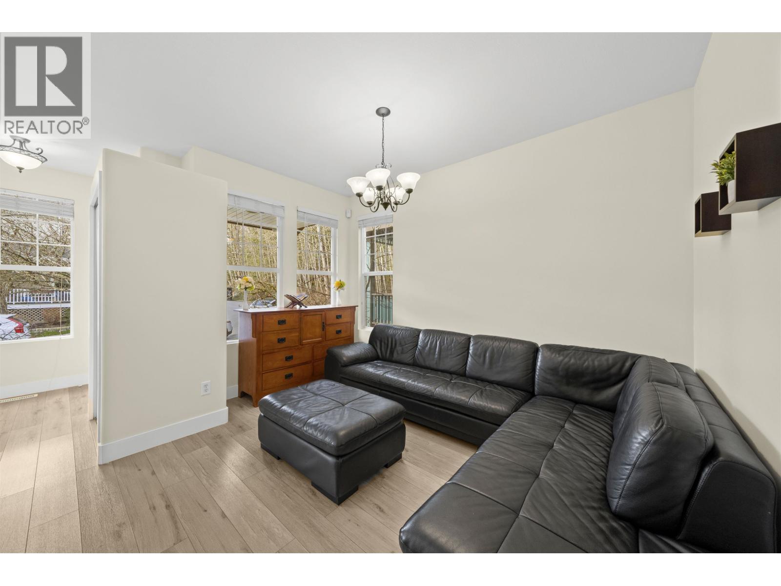 10292 242b Street Property Photo 10