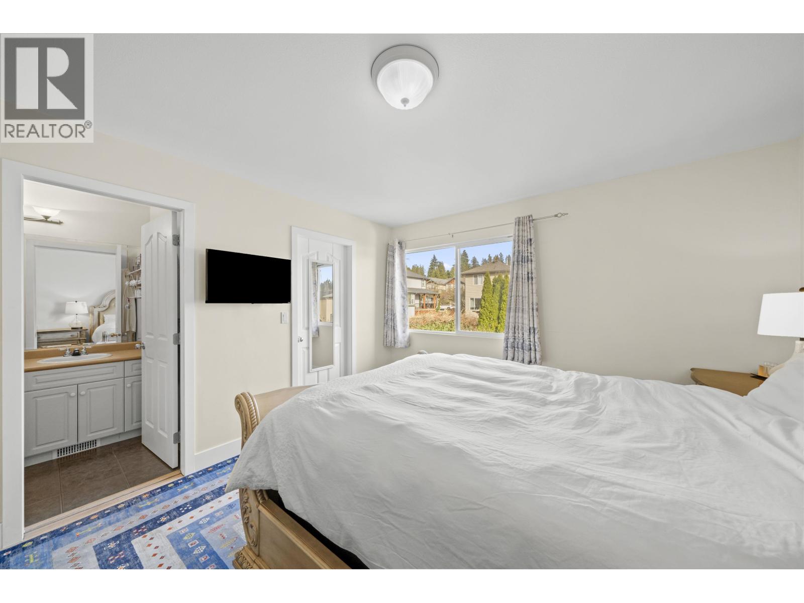 10292 242b Street Property Photo 14
