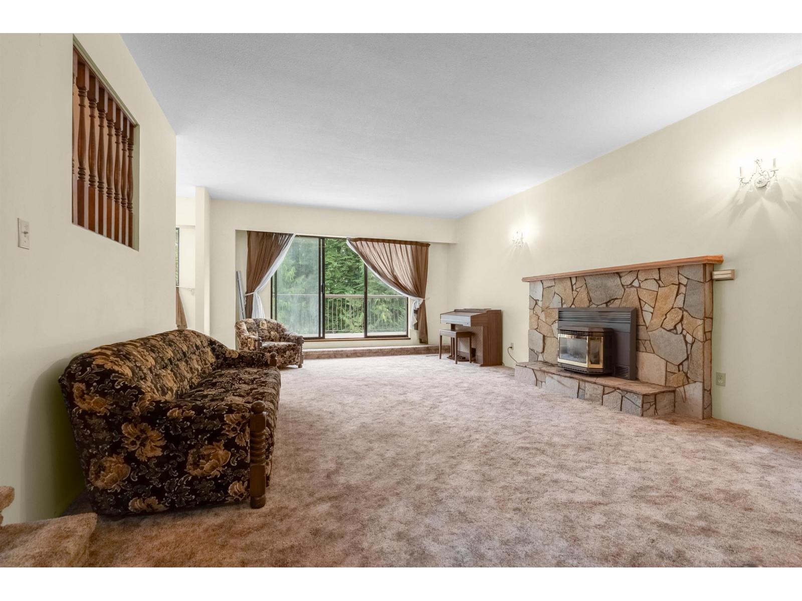 33746 Dlugosh Avenue Property Photo 6