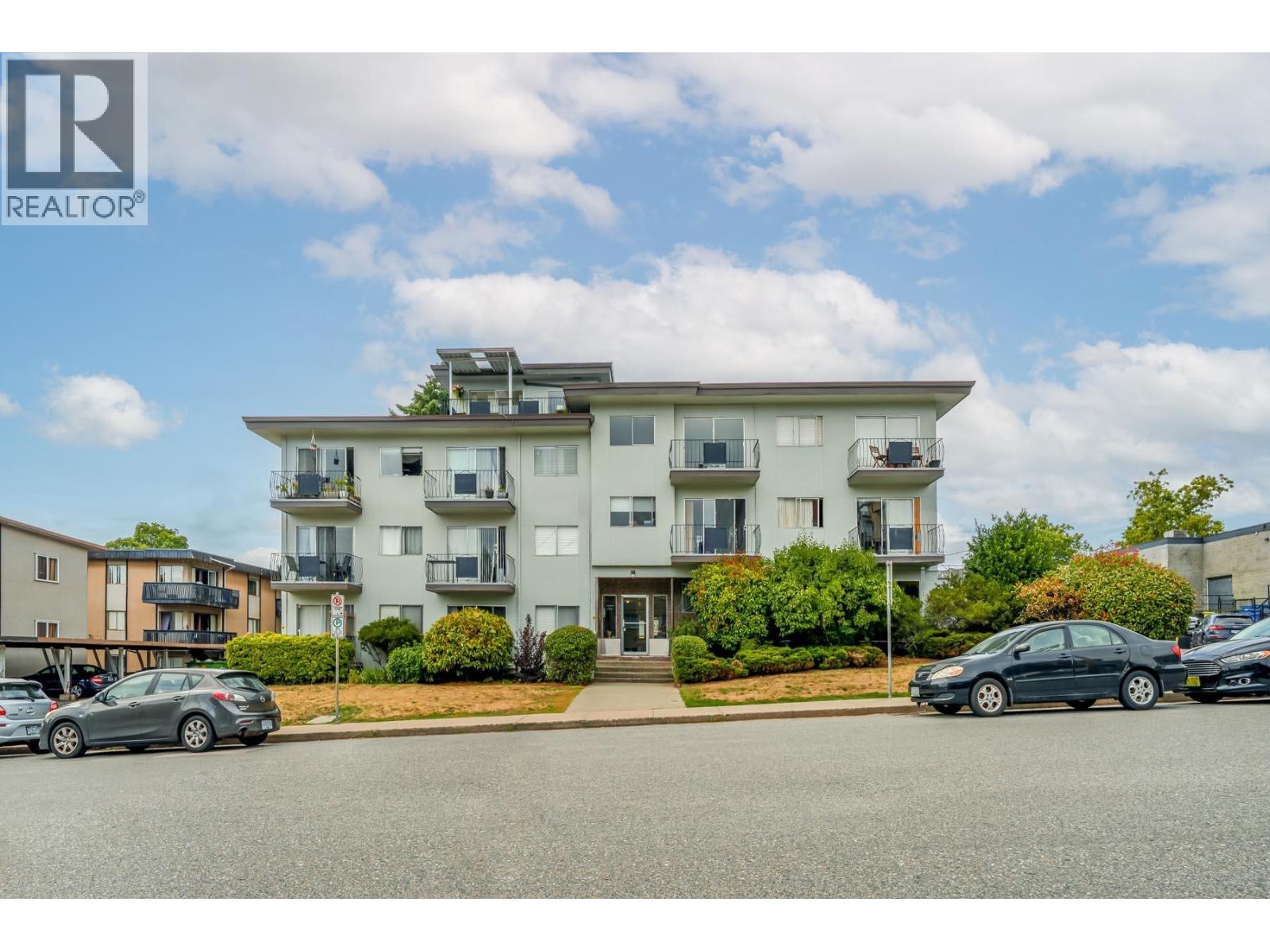 208 611 BLACKFORD STREET Property Photo 1